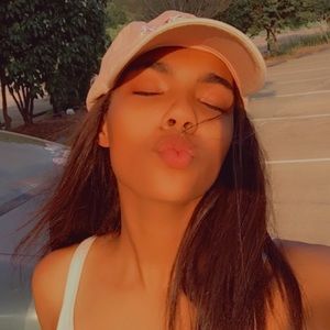 Meet your Posher, Brianna